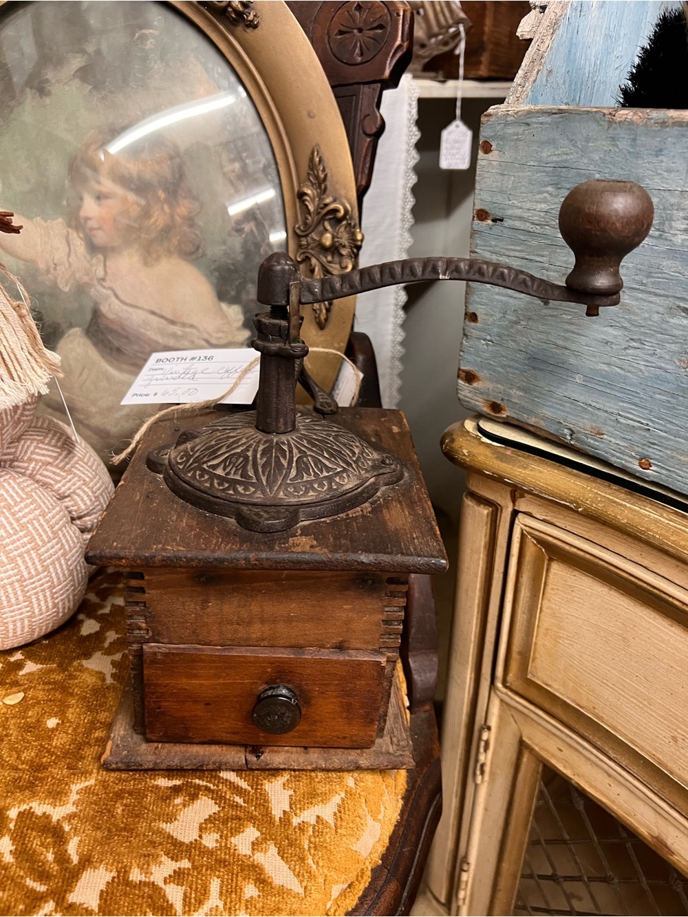 Antique Hand-Crank Coffee Grinder in Wood and Cast Iron